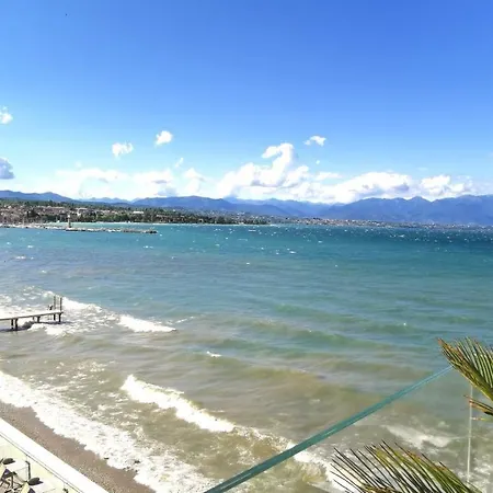Tra Cielo E Lago - Gerale H&B Desenzano del Garda Buitenkant foto